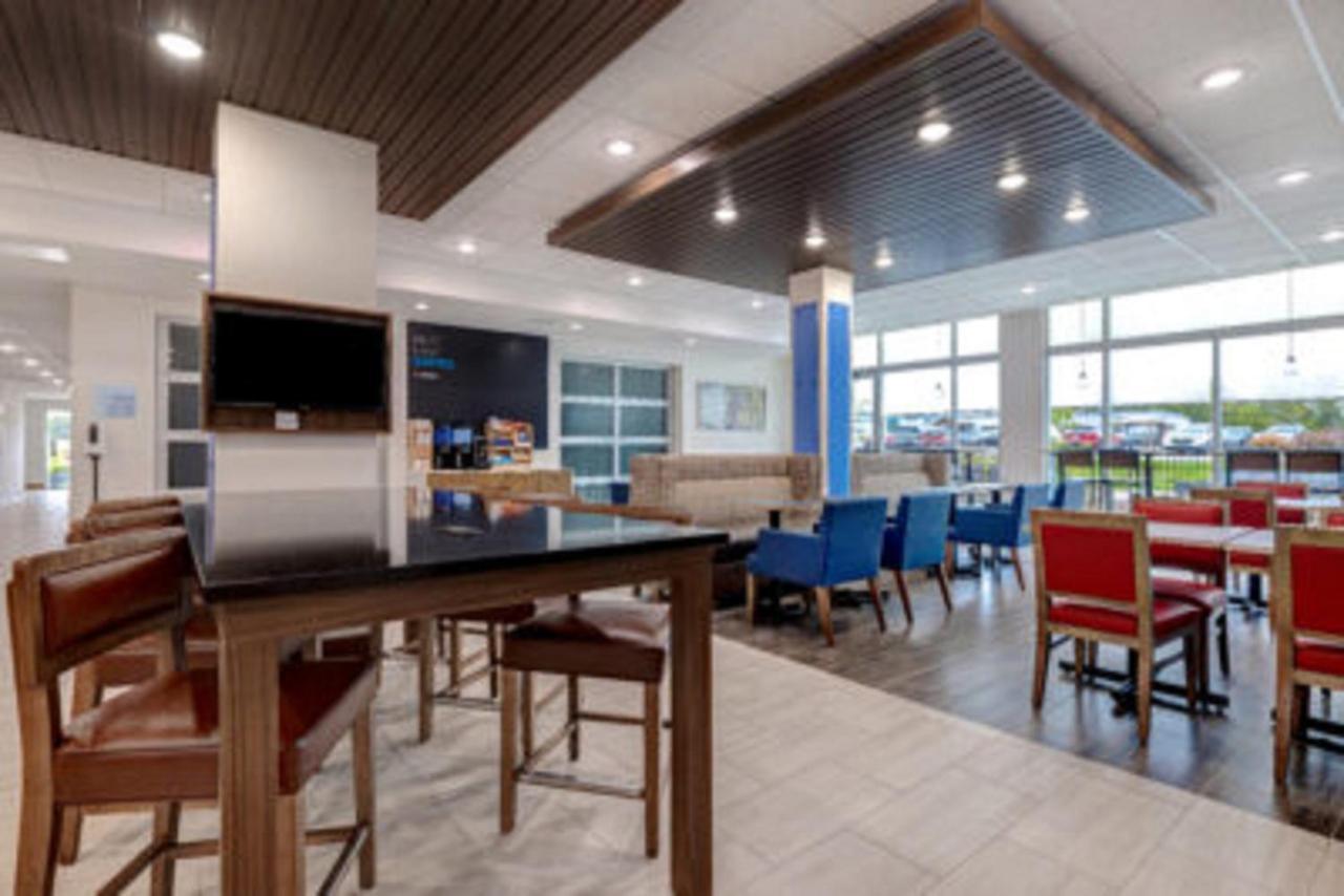 Holiday Inn Express & Suites - Grand Rapids South - Wyoming By Ihg Esterno foto