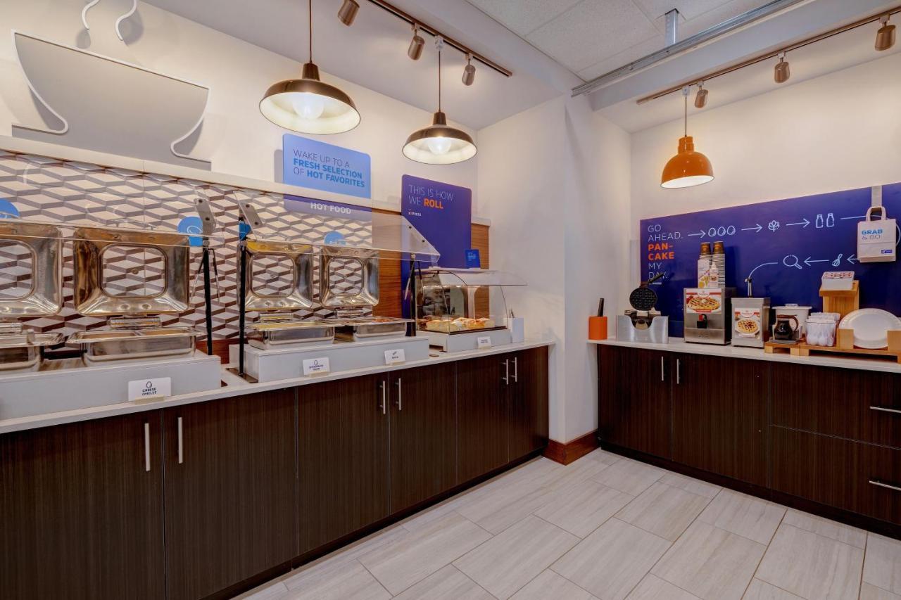 Holiday Inn Express & Suites - Grand Rapids South - Wyoming By Ihg Esterno foto
