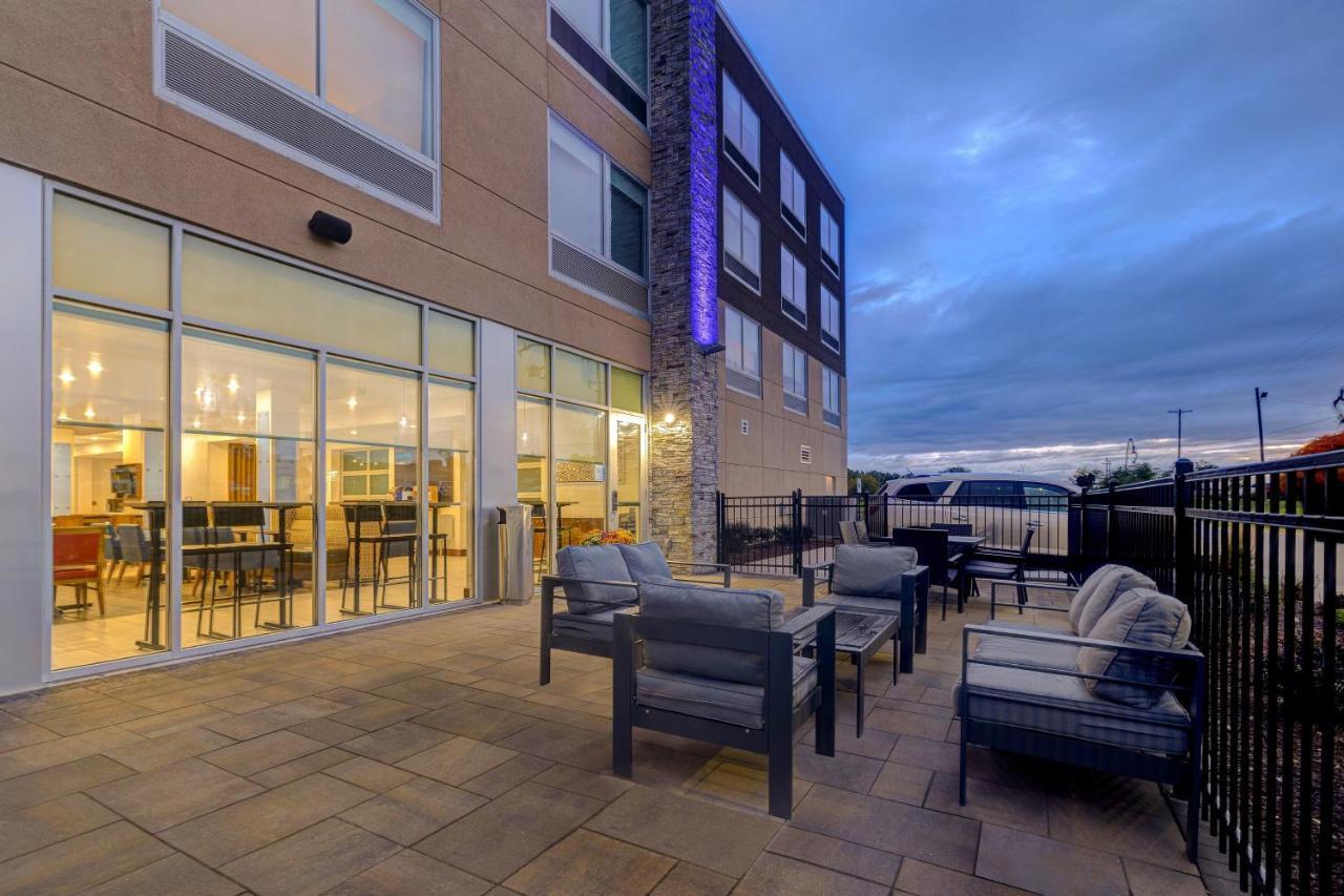 Holiday Inn Express & Suites - Grand Rapids South - Wyoming By Ihg Esterno foto