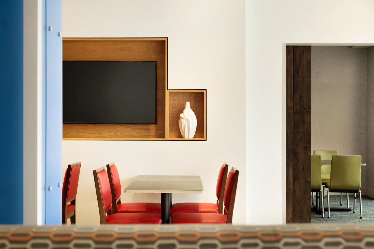 Holiday Inn Express & Suites - Grand Rapids South - Wyoming By Ihg Esterno foto
